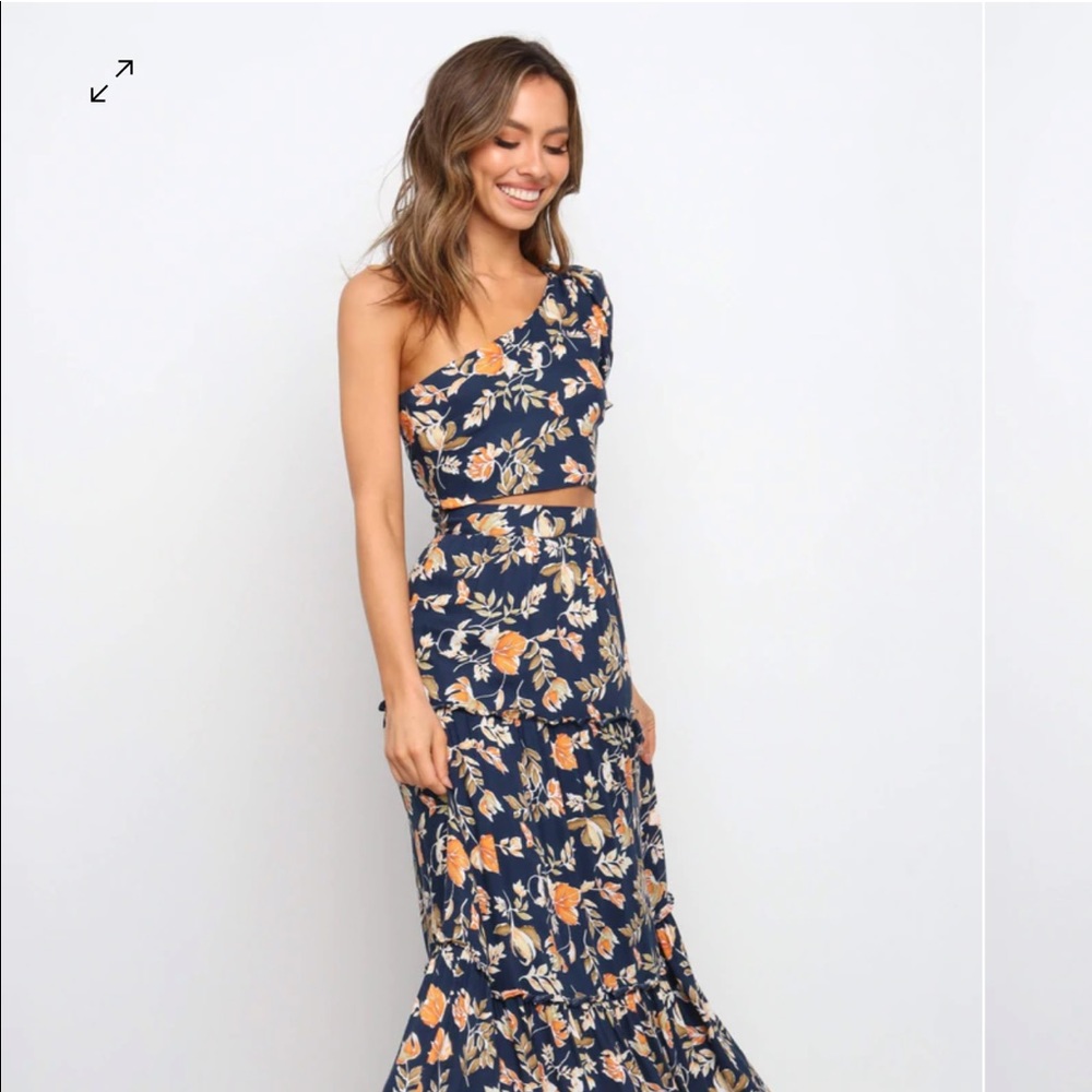 Petal and Pup DEAVILLE TOP AND SKIRT - NAVY, size 4 NWT